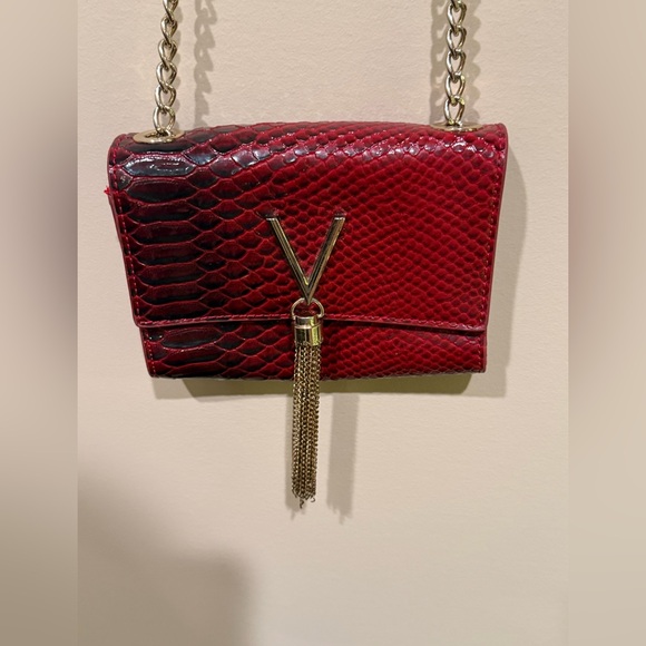 Valentino Bags Audrey red moc croc faux leather clutch bag gold-tone chain strap - Picture 3 of 10